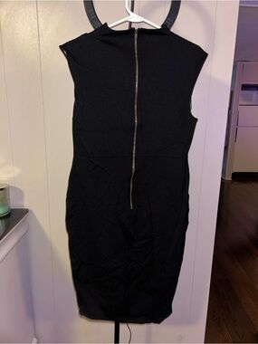 Classic Black Sleeveless Sheath Dress with Back Zip